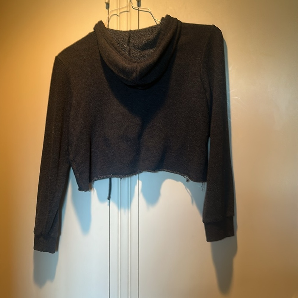 Brandy Melville Black Cropped Relaxed Hoodie - Picture 3 of 4